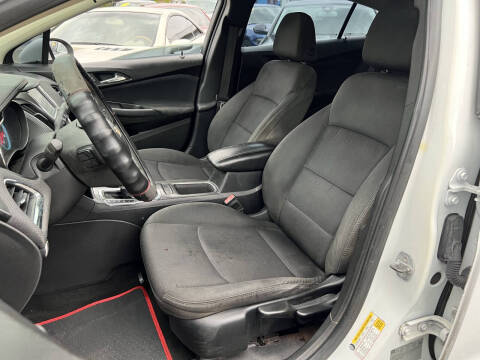 2017 Chevrolet Cruze LT Auto