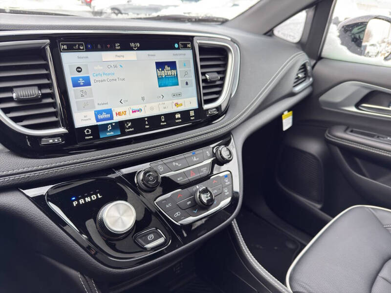 2026 Chrysler Pacifica Limited