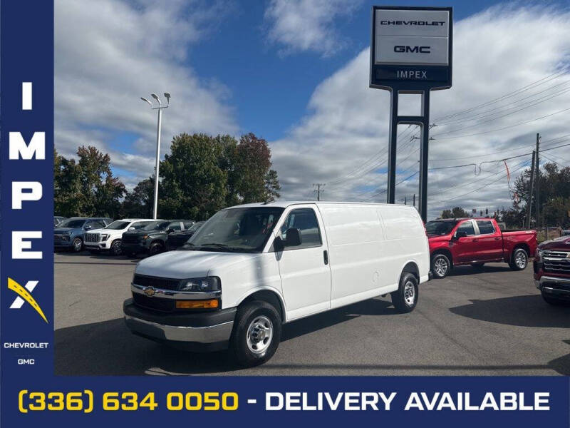 2025 Chevrolet Express Cargo Work Van's photo