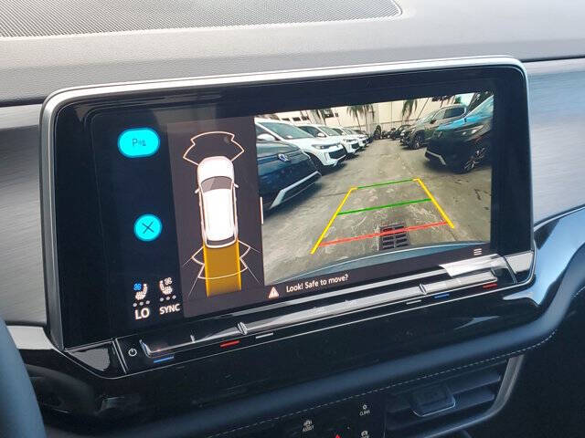 2026 Volkswagen Atlas Cross Sport SE