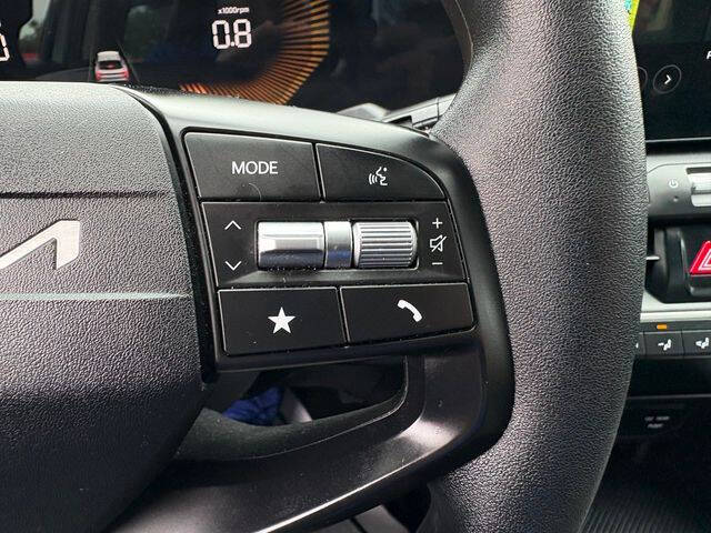 2025 Kia K4 LX