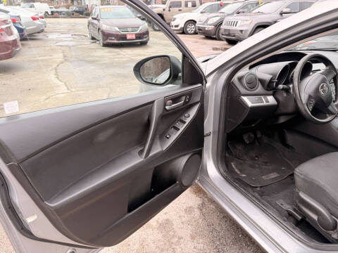 2013 Mazda MAZDA3 i SV