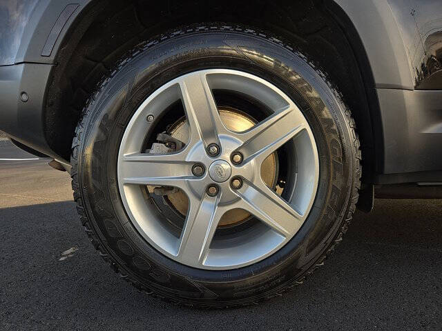 2020 Land Rover Defender 110 SE