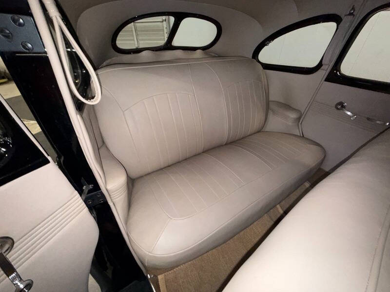 1940 Ford Deluxe