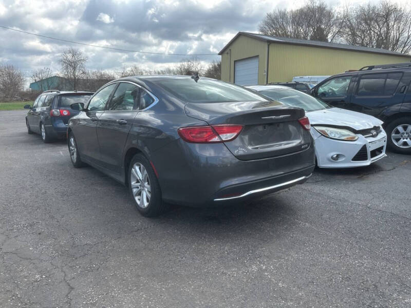 2016 Chrysler 200 Limited