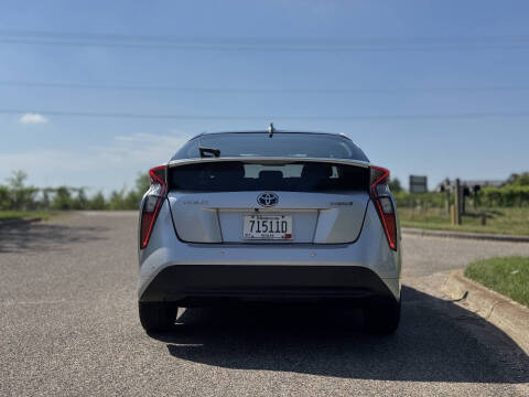 2017 Toyota Prius Two