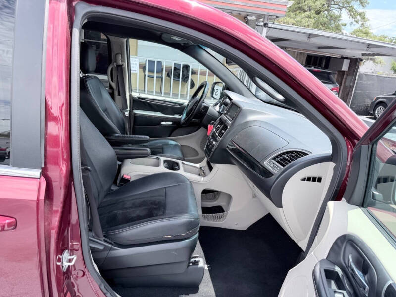 2017 Dodge Grand Caravan SXT