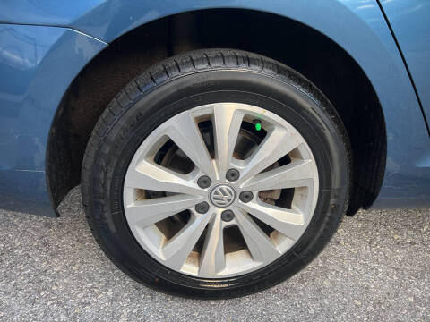 2017 Volkswagen Golf SportWagen TSI S 4Motion