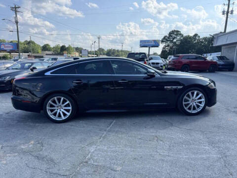 2016 Jaguar XJ R-Sport