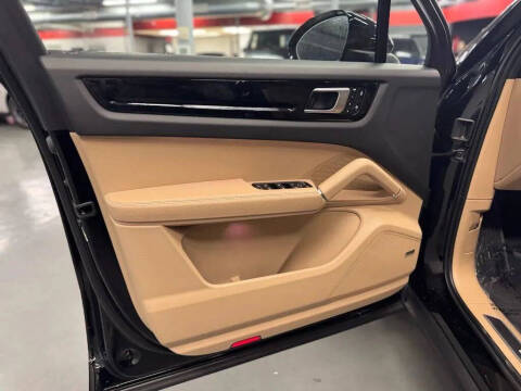 2023 Porsche Cayenne