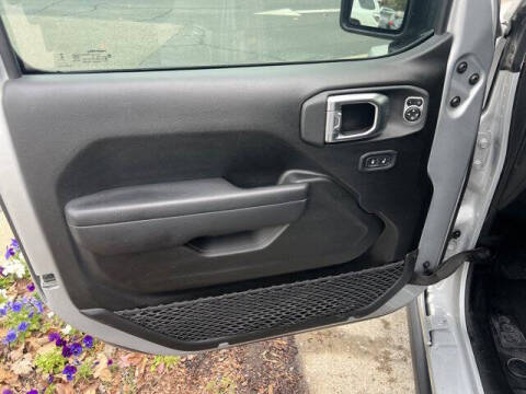 2023 Jeep Gladiator Willys