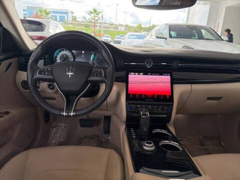 2022 Maserati Quattroporte Modena Q4