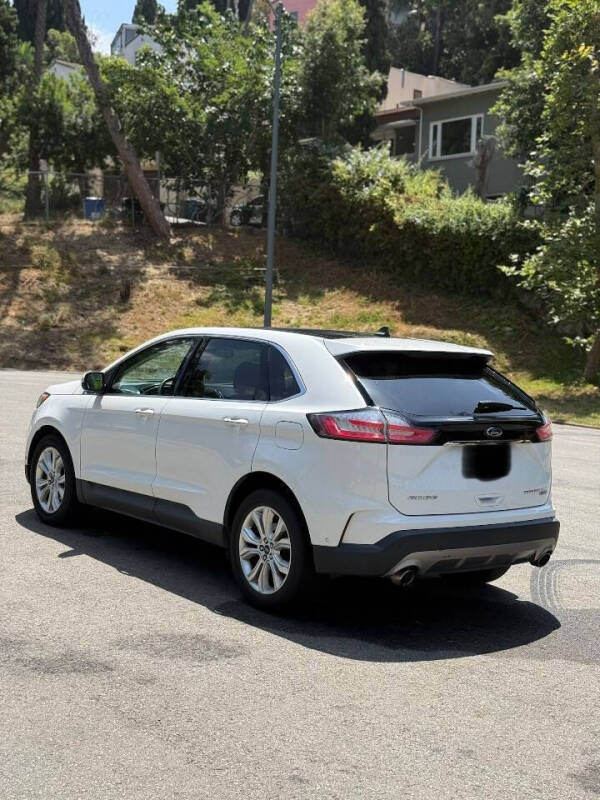 2020 Ford Edge Titanium