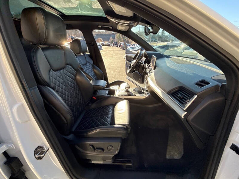 2019 Audi SQ5 3.0T quattro Premium Plus