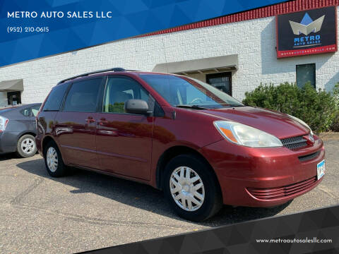 2005 Toyota Sienna for sale at METRO AUTO SALES LLC in Lino Lakes MN