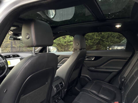 2017 Jaguar F-PACE 35t Prestige