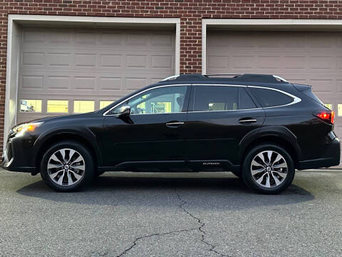 2023 Subaru Outback Touring