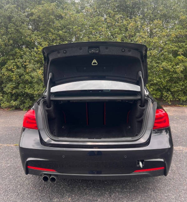2018 BMW 3 Series 330i