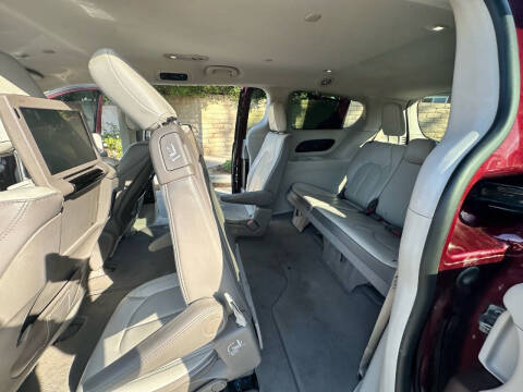 2018 Chrysler Pacifica Touring L Plus