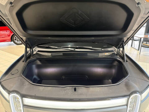 2024 Rivian R1T Adventure