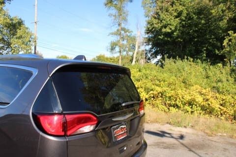 2020 Chrysler Pacifica Touring L