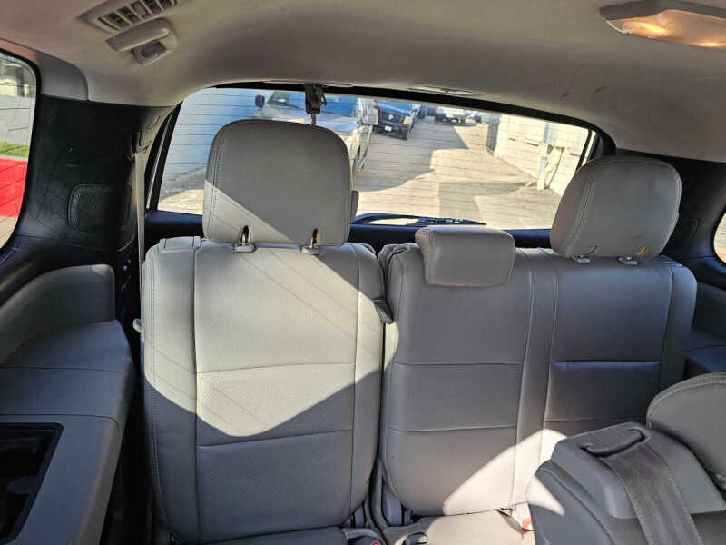 2013 Toyota Sequoia SR5