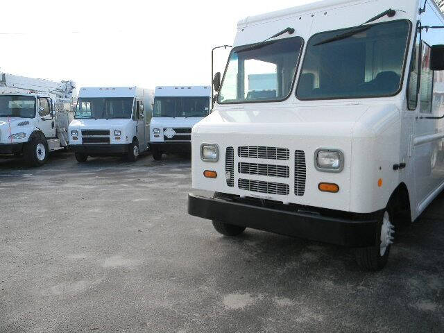 2002 Freightliner MT45 Chassis