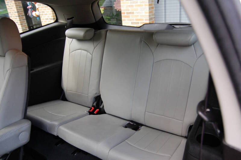 2011 Chevrolet Traverse LTZ
