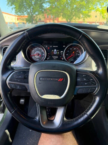 2019 Dodge Charger SXT