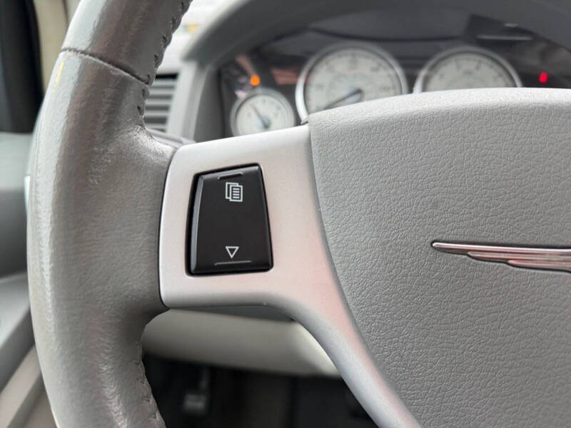 2010 Chrysler Town and Country Limited