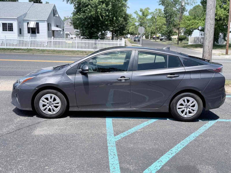 2016 Toyota Prius Two