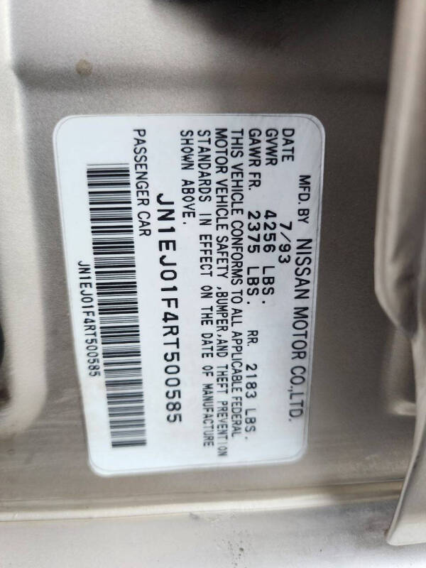 1994 Nissan Maxima SE