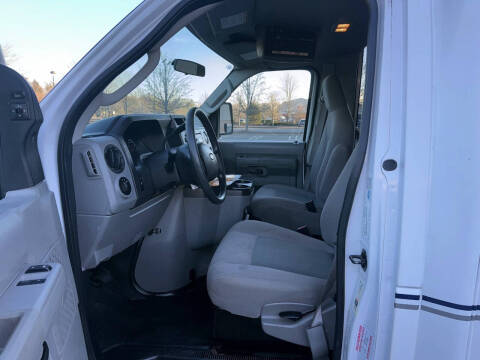 2014 Ford E-350