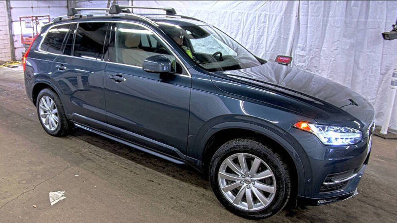 2018 Volvo XC90 T5 Momentum 7-Passenger