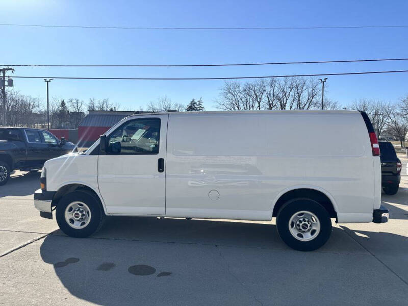 2019 GMC Savana 2500