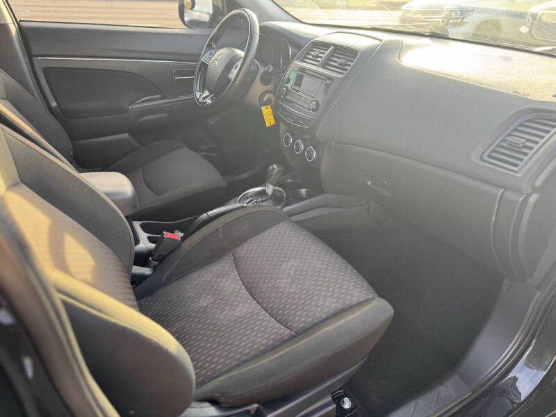 2017 Mitsubishi Outlander Sport LE