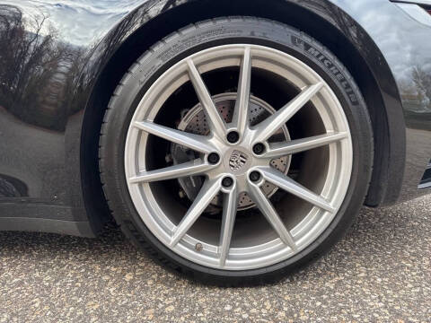 2020 Porsche 911 Carrera