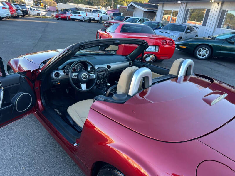 2010 Mazda MX-5 Miata Grand Touring Hard Top photo 18