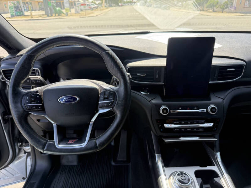 2020 Ford Explorer ST