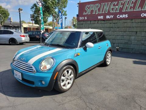 2009 MINI Cooper for sale at SPRINGFIELD BROTHERS LLC in Fullerton CA