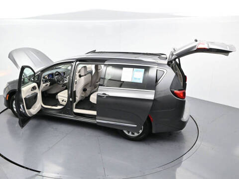 2018 Chrysler Pacifica Touring L