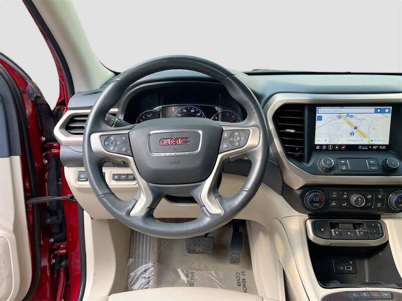 2022 GMC Acadia Denali