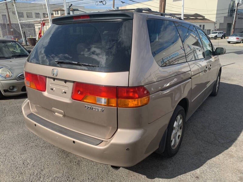2004 Honda Odyssey EX-L w/DVD