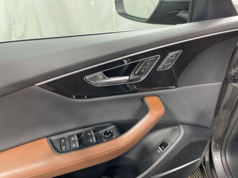 2022 Audi Q8 quattro Premium Plus 55 TFSI