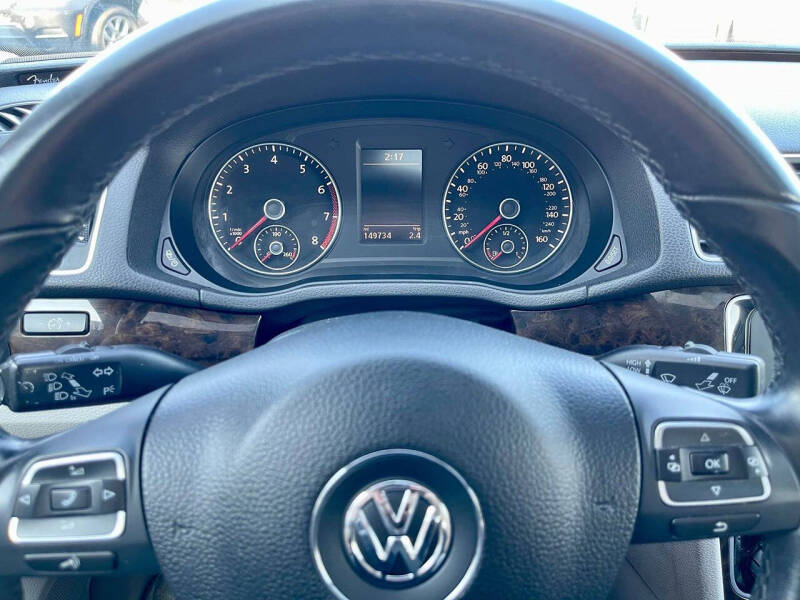 2015 Volkswagen Passat 1.8T SEL Premium