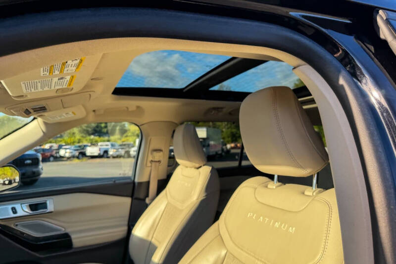 2022 Ford Explorer Platinum