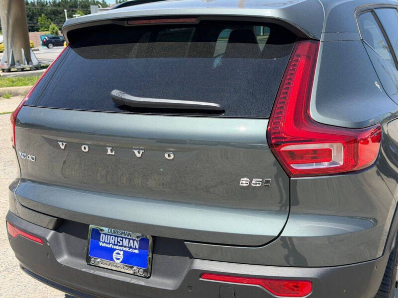 2026 Volvo XC40 B5 Plus
