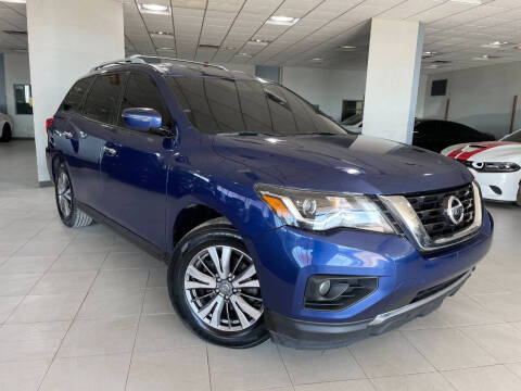 2020 Nissan Pathfinder for sale at Auto Mall of Springfield in Springfield IL