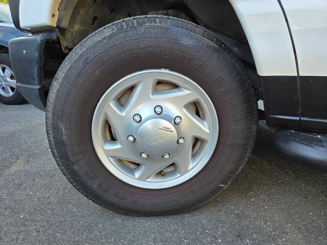 2010 Ford E-Series E-250