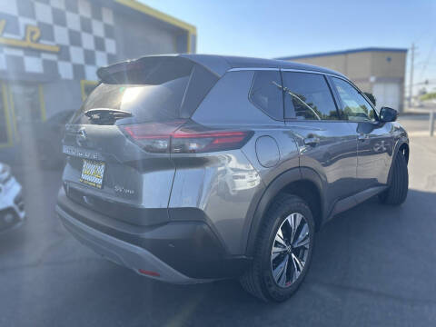 2021 Nissan Rogue SV